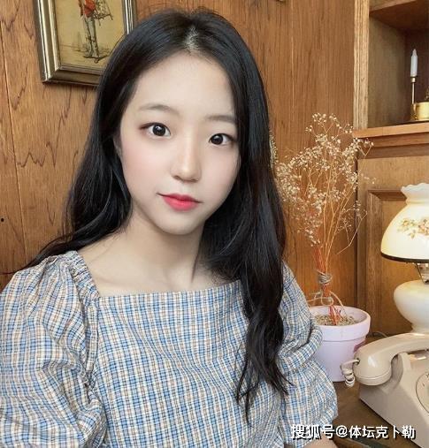 pr社网红美女,PR社下的璀璨星光”