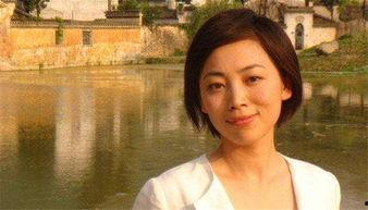 劳春燕 个人资料,才华横溢的电视主持人与公益使者